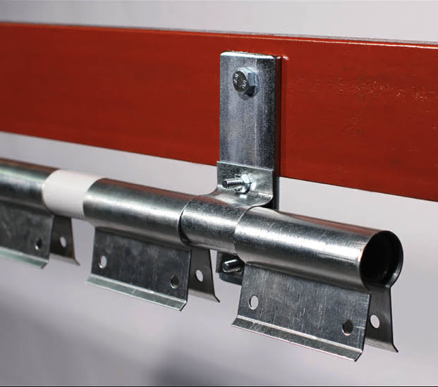Heavy-duty swivel-hinge curtain headrails